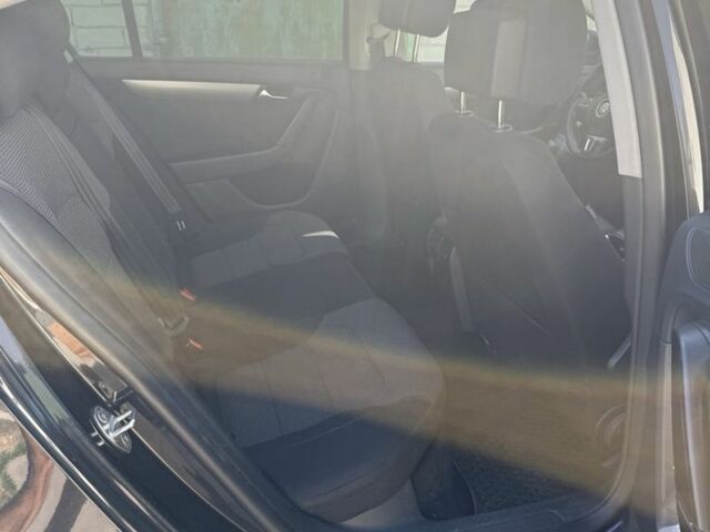 Чорний Фольксваген Пассат, об'ємом двигуна 2 л та пробігом 290 тис. км за 10000 $, фото 8 на Automoto.ua