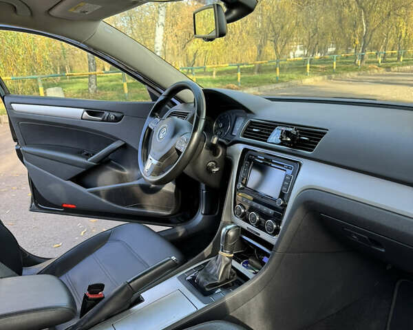 Чорний Фольксваген Пассат, об'ємом двигуна 2.5 л та пробігом 305 тис. км за 7900 $, фото 15 на Automoto.ua