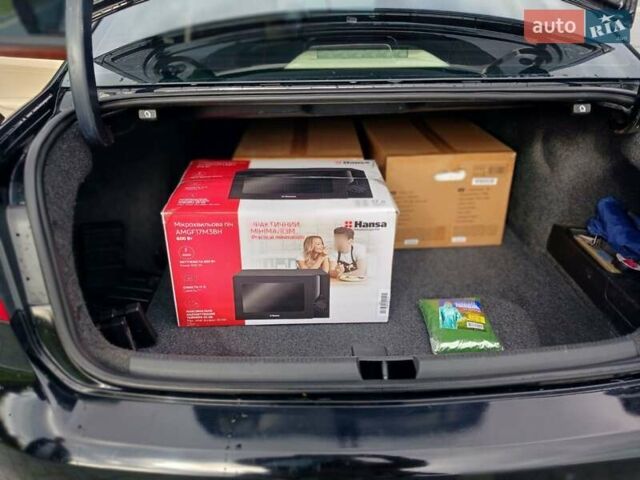 Черный Фольксваген Пассат, объемом двигателя 1.97 л и пробегом 193 тыс. км за 14500 $, фото 7 на Automoto.ua