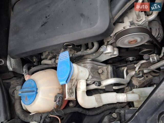 Черный Фольксваген Пассат, объемом двигателя 2.48 л и пробегом 183 тыс. км за 10500 $, фото 20 на Automoto.ua