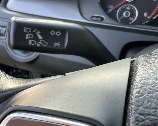 Черный Фольксваген Пассат, объемом двигателя 1.97 л и пробегом 228 тыс. км за 12000 $, фото 40 на Automoto.ua