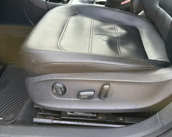 Чорний Фольксваген Пассат, об'ємом двигуна 2.5 л та пробігом 233 тис. км за 9000 $, фото 25 на Automoto.ua