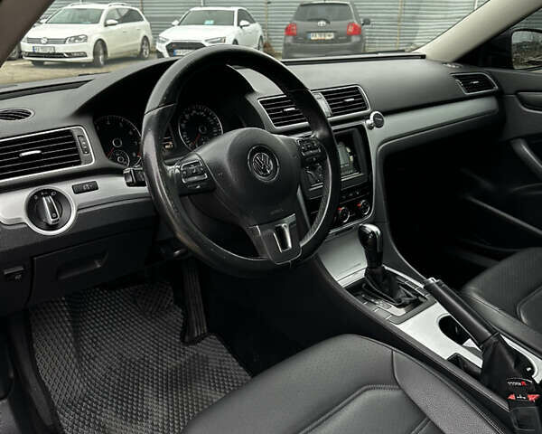 Чорний Фольксваген Пассат, об'ємом двигуна 2.5 л та пробігом 284 тис. км за 6900 $, фото 17 на Automoto.ua