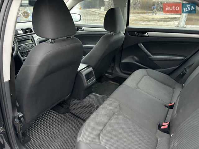 Черный Фольксваген Пассат, объемом двигателя 2.5 л и пробегом 302 тыс. км за 7700 $, фото 13 на Automoto.ua