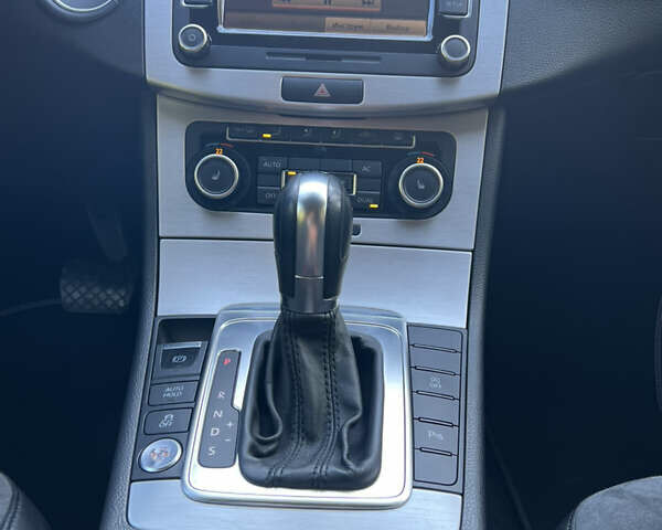 Черный Фольксваген Пассат, объемом двигателя 1.97 л и пробегом 267 тыс. км за 12299 $, фото 40 на Automoto.ua