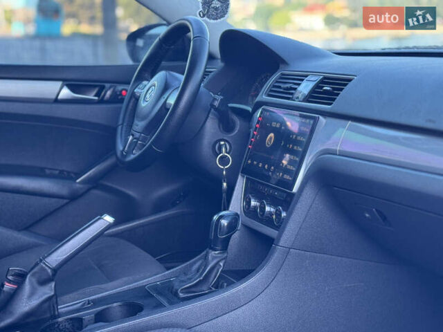 Чорний Фольксваген Пассат, об'ємом двигуна 2.48 л та пробігом 220 тис. км за 7950 $, фото 21 на Automoto.ua