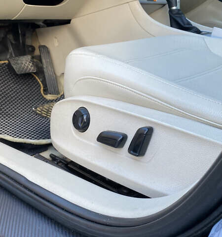 Черный Фольксваген Пассат, объемом двигателя 2.5 л и пробегом 248 тыс. км за 9100 $, фото 15 на Automoto.ua