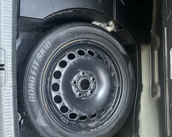 Фольксваген Пассат 2012 в Черновцах на Automoto.ua Черный Фольксваген Пассат, объемом двигателя 1.97 л и пробегом 220 тыс. км за 11200 $, фото 20 на Automoto.ua