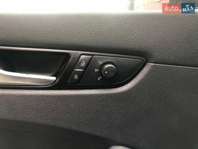 Чорний Фольксваген Пассат, об'ємом двигуна 2.48 л та пробігом 329 тис. км за 7390 $, фото 16 на Automoto.ua