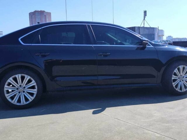 Черный Фольксваген Пассат, объемом двигателя 2.5 л и пробегом 325 тыс. км за 8000 $, фото 5 на Automoto.ua