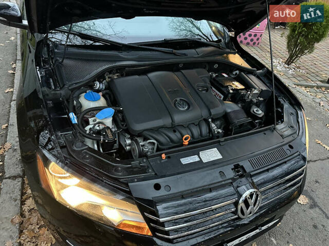 Черный Фольксваген Пассат, объемом двигателя 2.5 л и пробегом 240 тыс. км за 8900 $, фото 19 на Automoto.ua