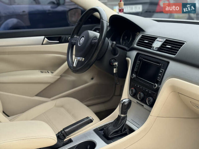 Чорний Фольксваген Пассат, об'ємом двигуна 2.48 л та пробігом 260 тис. км за 9000 $, фото 14 на Automoto.ua