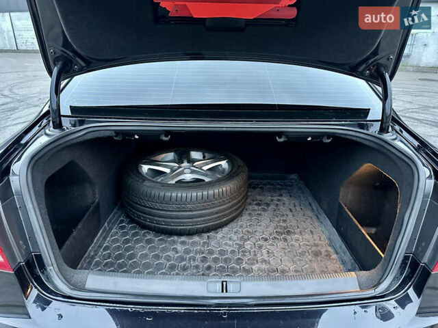 Черный Фольксваген Пассат, объемом двигателя 1.8 л и пробегом 169 тыс. км за 12999 $, фото 30 на Automoto.ua