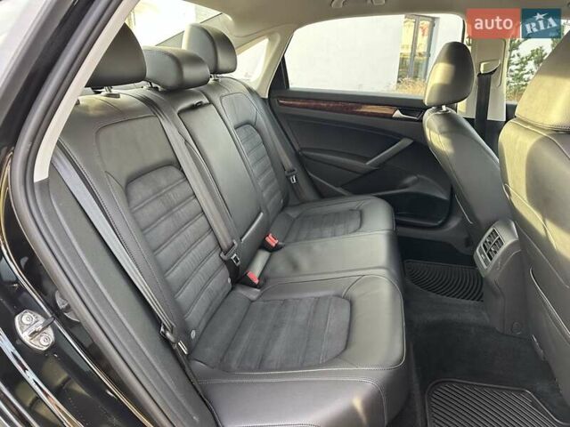 Чорний Фольксваген Пассат, об'ємом двигуна 2 л та пробігом 272 тис. км за 12500 $, фото 40 на Automoto.ua