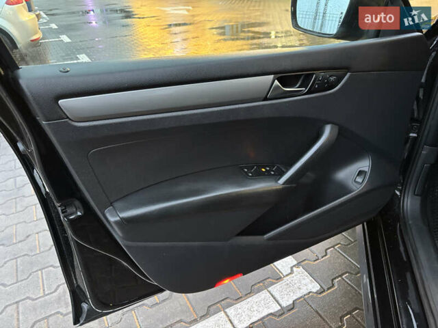 Черный Фольксваген Пассат, объемом двигателя 2.5 л и пробегом 302 тыс. км за 7700 $, фото 26 на Automoto.ua