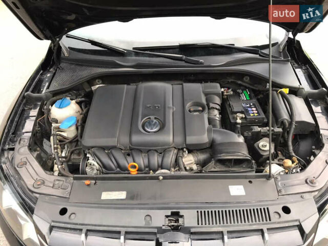 Черный Фольксваген Пассат, объемом двигателя 2.48 л и пробегом 159 тыс. км за 13500 $, фото 28 на Automoto.ua