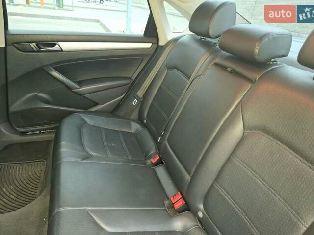 Черный Фольксваген Пассат, объемом двигателя 2.48 л и пробегом 219 тыс. км за 9500 $, фото 14 на Automoto.ua