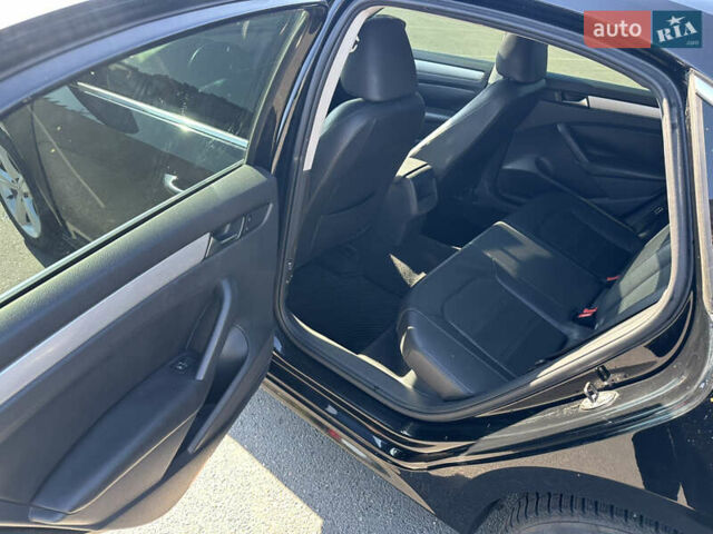 Чорний Фольксваген Пассат, об'ємом двигуна 2.48 л та пробігом 194 тис. км за 9200 $, фото 6 на Automoto.ua