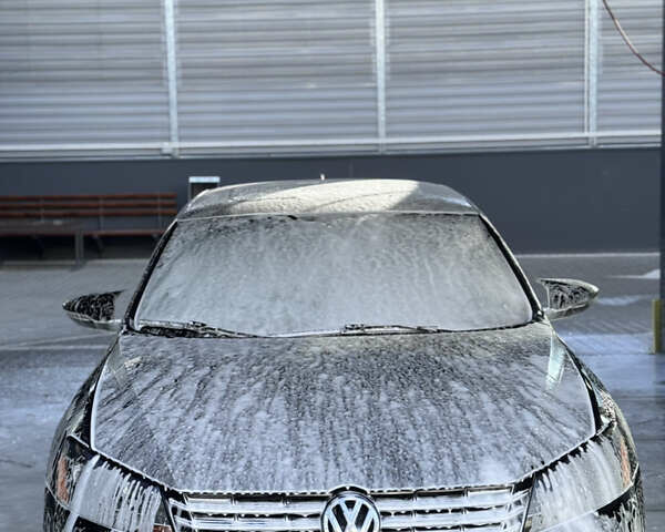 Чорний Фольксваген Пассат, об'ємом двигуна 2.48 л та пробігом 234 тис. км за 9900 $, фото 13 на Automoto.ua