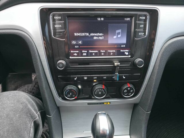 Чорний Фольксваген Пассат, об'ємом двигуна 2.5 л та пробігом 186 тис. км за 10200 $, фото 9 на Automoto.ua