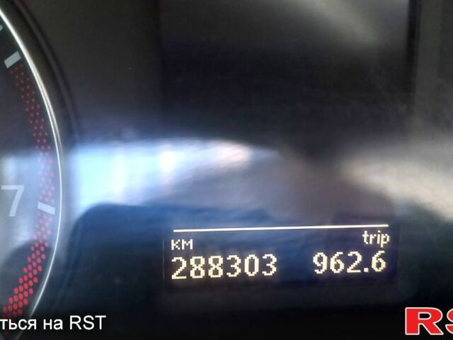 Черный Фольксваген Пассат, объемом двигателя 2.5 л и пробегом 288 тыс. км за 9300 $, фото 4 на Automoto.ua