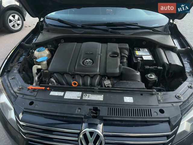 Черный Фольксваген Пассат, объемом двигателя 2.5 л и пробегом 302 тыс. км за 7700 $, фото 12 на Automoto.ua