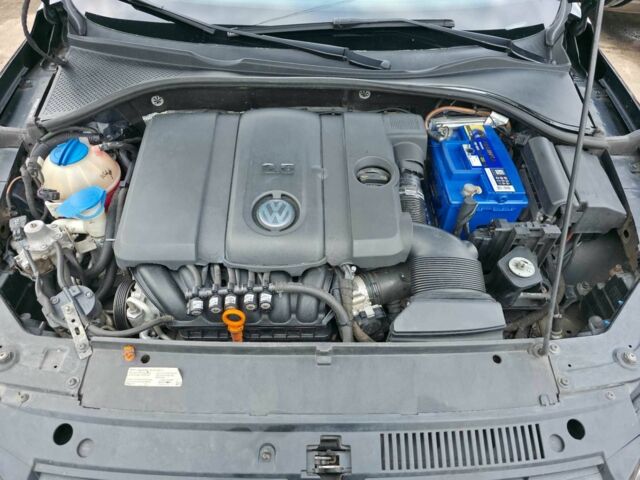 Чорний Фольксваген Пассат, об'ємом двигуна 2.5 л та пробігом 186 тис. км за 10200 $, фото 10 на Automoto.ua