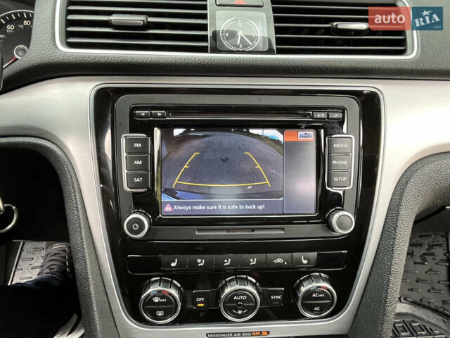 Чорний Фольксваген Пассат, об'ємом двигуна 2.48 л та пробігом 205 тис. км за 10900 $, фото 26 на Automoto.ua