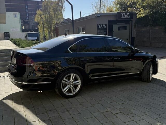 Чорний Фольксваген Пассат, об'ємом двигуна 2 л та пробігом 280 тис. км за 10900 $, фото 4 на Automoto.ua