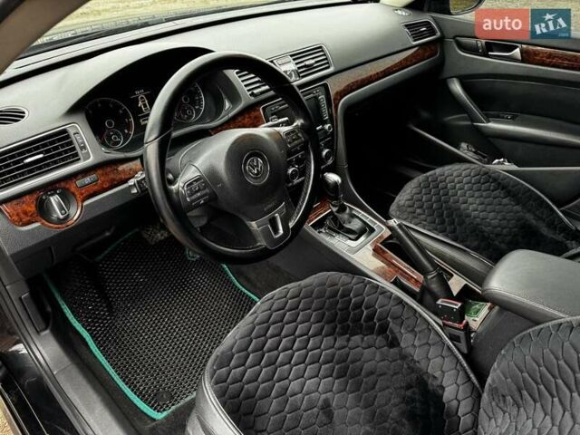 Чорний Фольксваген Пассат, об'ємом двигуна 2.48 л та пробігом 238 тис. км за 9800 $, фото 10 на Automoto.ua