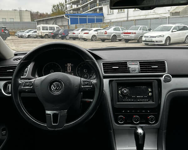 Чорний Фольксваген Пассат, об'ємом двигуна 2.5 л та пробігом 284 тис. км за 6900 $, фото 32 на Automoto.ua