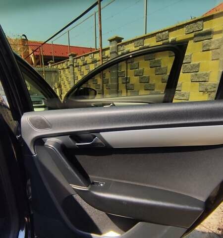 Черный Фольксваген Пассат, объемом двигателя 1.8 л и пробегом 197 тыс. км за 8750 $, фото 14 на Automoto.ua