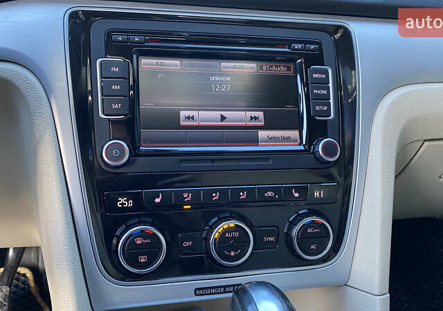 Черный Фольксваген Пассат, объемом двигателя 2.5 л и пробегом 248 тыс. км за 9100 $, фото 20 на Automoto.ua