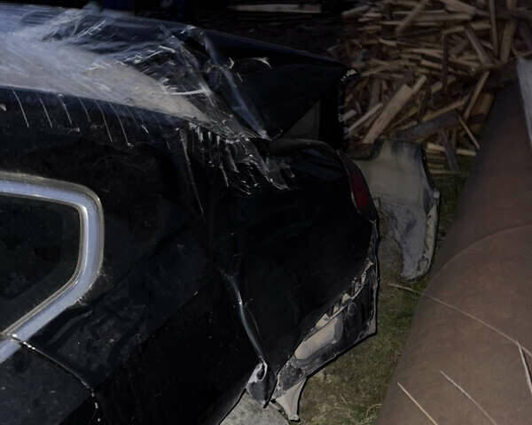 Чорний Фольксваген Пассат, об'ємом двигуна 1.97 л та пробігом 205 тис. км за 5500 $, фото 16 на Automoto.ua