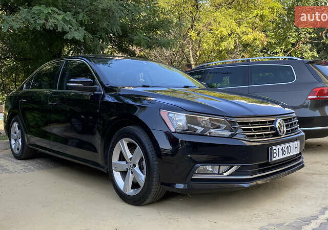 Черный Фольксваген Пассат, объемом двигателя 0 л и пробегом 300 тыс. км за 10500 $, фото 2 на Automoto.ua