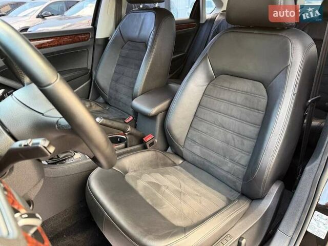 Черный Фольксваген Пассат, объемом двигателя 2 л и пробегом 172 тыс. км за 13400 $, фото 11 на Automoto.ua