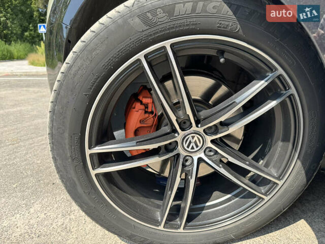 Черный Фольксваген Пассат, объемом двигателя 1.6 л и пробегом 370 тыс. км за 11300 $, фото 19 на Automoto.ua