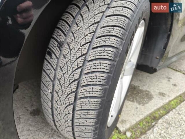 Черный Фольксваген Пассат, объемом двигателя 2.48 л и пробегом 229 тыс. км за 10000 $, фото 14 на Automoto.ua