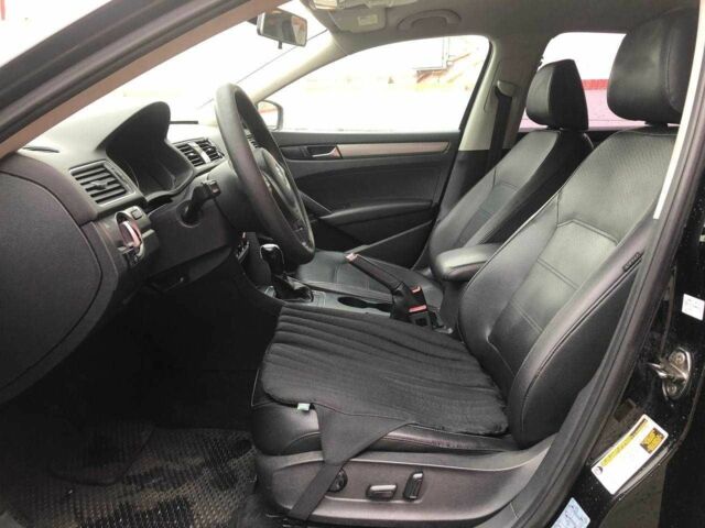 Чорний Фольксваген Пассат, об'ємом двигуна 0 л та пробігом 329 тис. км за 8490 $, фото 10 на Automoto.ua