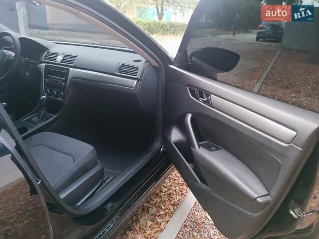 Чорний Фольксваген Пассат, об'ємом двигуна 2.48 л та пробігом 229 тис. км за 10350 $, фото 9 на Automoto.ua