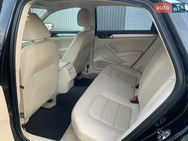 Чорний Фольксваген Пассат, об'ємом двигуна 2.5 л та пробігом 244 тис. км за 10500 $, фото 11 на Automoto.ua