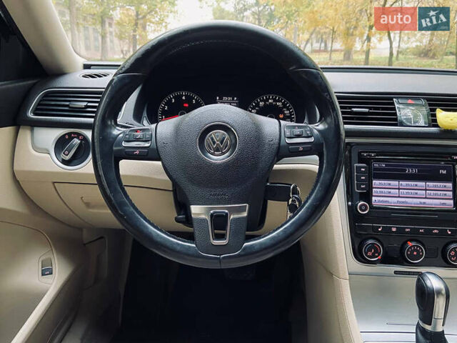 Черный Фольксваген Пассат, объемом двигателя 2.5 л и пробегом 166 тыс. км за 9999 $, фото 15 на Automoto.ua