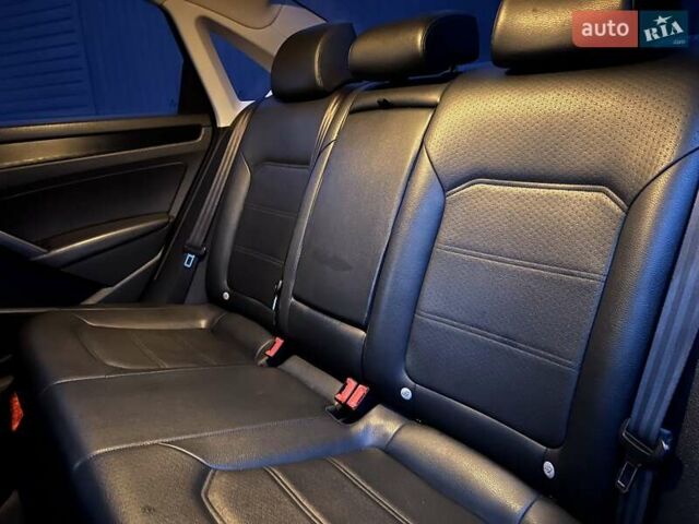 Чорний Фольксваген Пассат, об'ємом двигуна 2.5 л та пробігом 260 тис. км за 10300 $, фото 13 на Automoto.ua