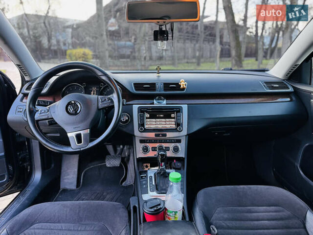 Черный Фольксваген Пассат, объемом двигателя 1.8 л и пробегом 180 тыс. км за 11200 $, фото 7 на Automoto.ua