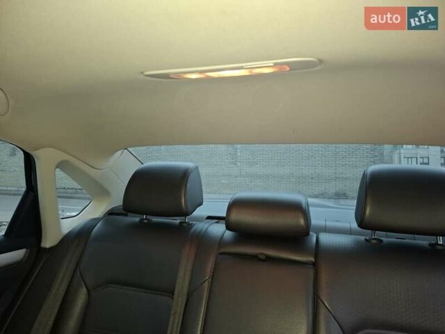 Черный Фольксваген Пассат, объемом двигателя 2.48 л и пробегом 219 тыс. км за 9500 $, фото 15 на Automoto.ua