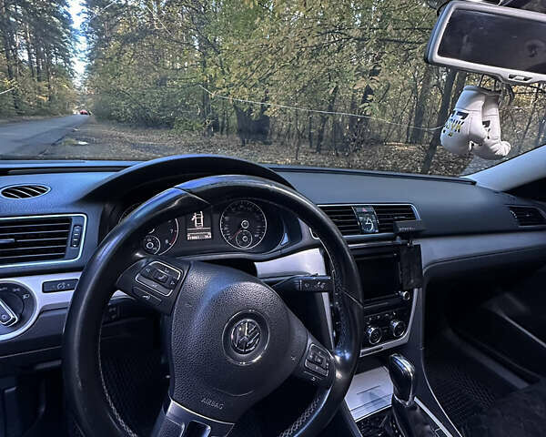 Фольксваген Пассат 2012 в Броварах на Automoto.ua Черный Фольксваген Пассат, объемом двигателя 2.48 л и пробегом 219 тыс. км за 9500 $, фото 6 на Automoto.ua