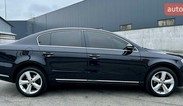 Черный Фольксваген Пассат, объемом двигателя 1.8 л и пробегом 169 тыс. км за 12999 $, фото 4 на Automoto.ua