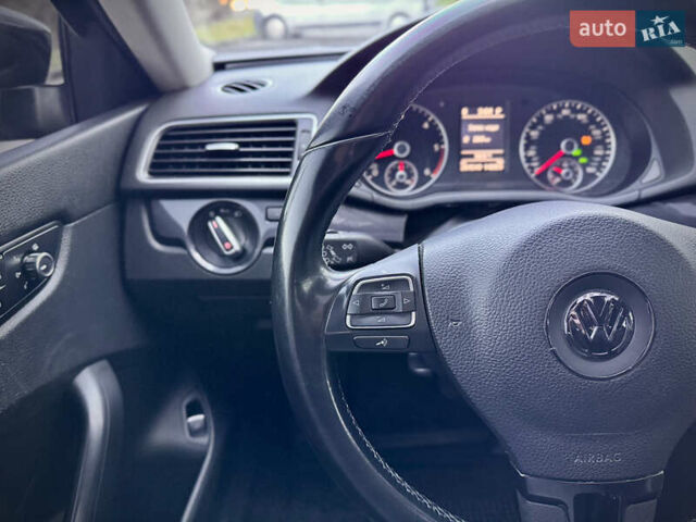 Черный Фольксваген Пассат, объемом двигателя 2 л и пробегом 201 тыс. км за 12950 $, фото 23 на Automoto.ua