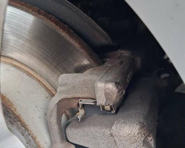 Черный Фольксваген Пассат, объемом двигателя 2.48 л и пробегом 183 тыс. км за 10500 $, фото 2 на Automoto.ua