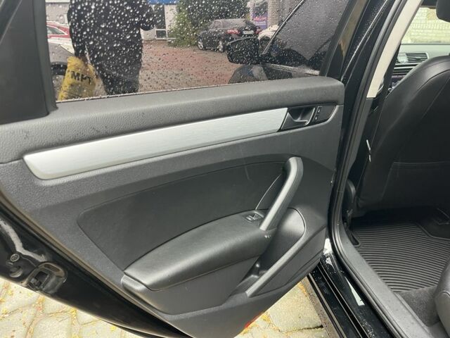 Черный Фольксваген Пассат, объемом двигателя 2.5 л и пробегом 193 тыс. км за 10500 $, фото 18 на Automoto.ua